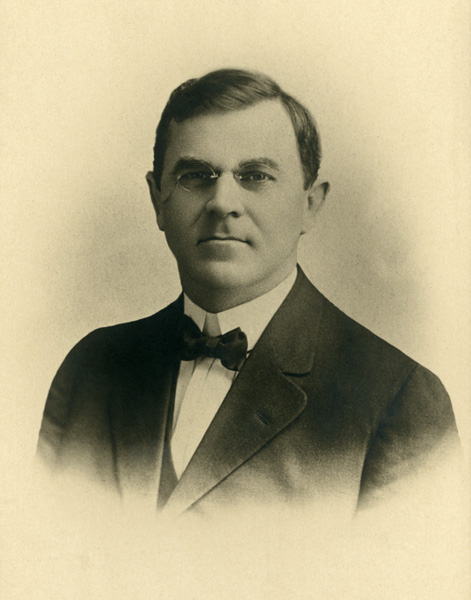 查尔斯‧菲(charles fey) 